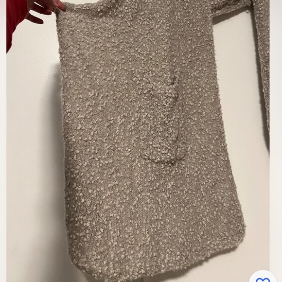 Demdaco Women's One Size Soft Knit Nylon Giving Shawl Wrap with Pocket in Taupe - Picture 2 of 6